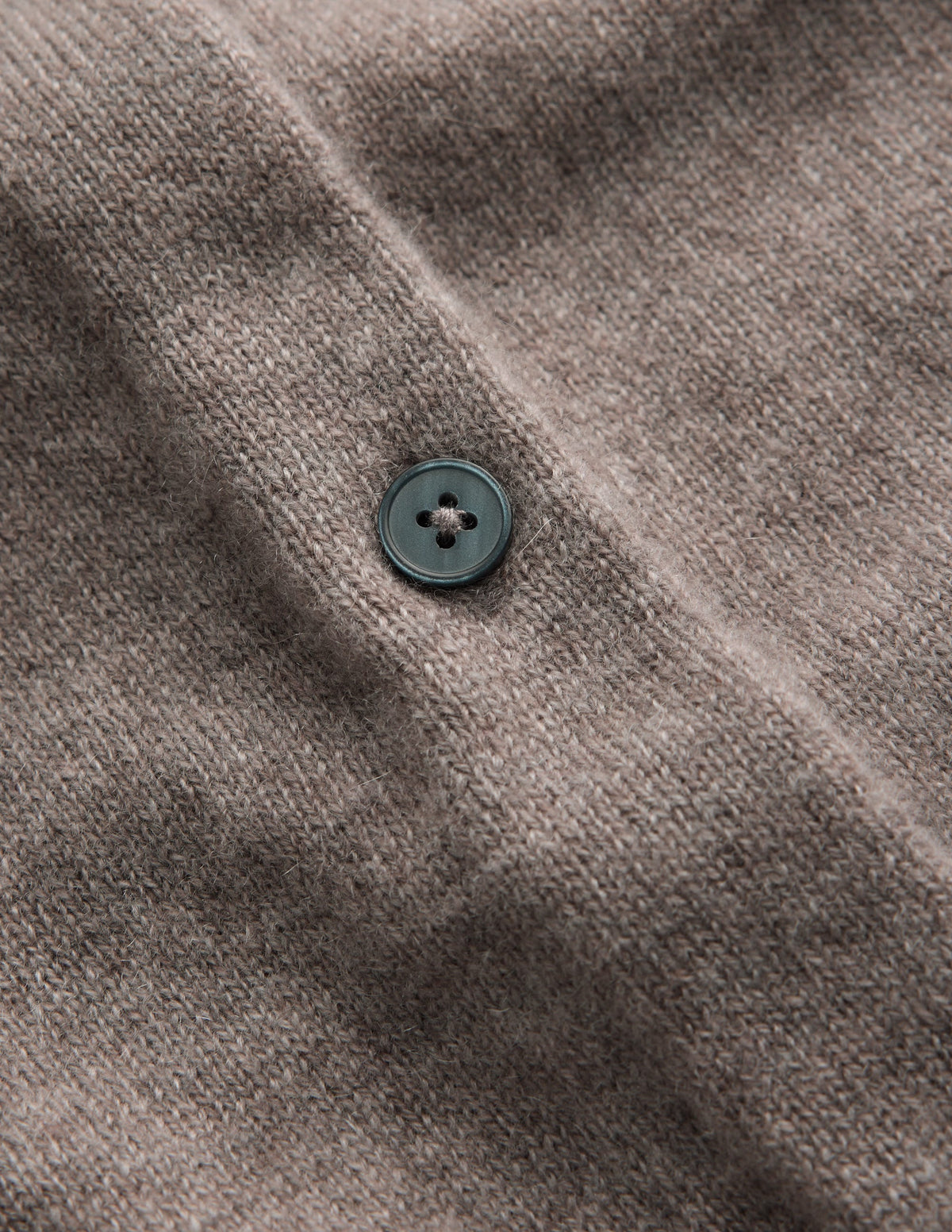 Elsie Kaschmir-Strickjacke mit Rundhalsausschnitt-Nerzbraun Melange-6