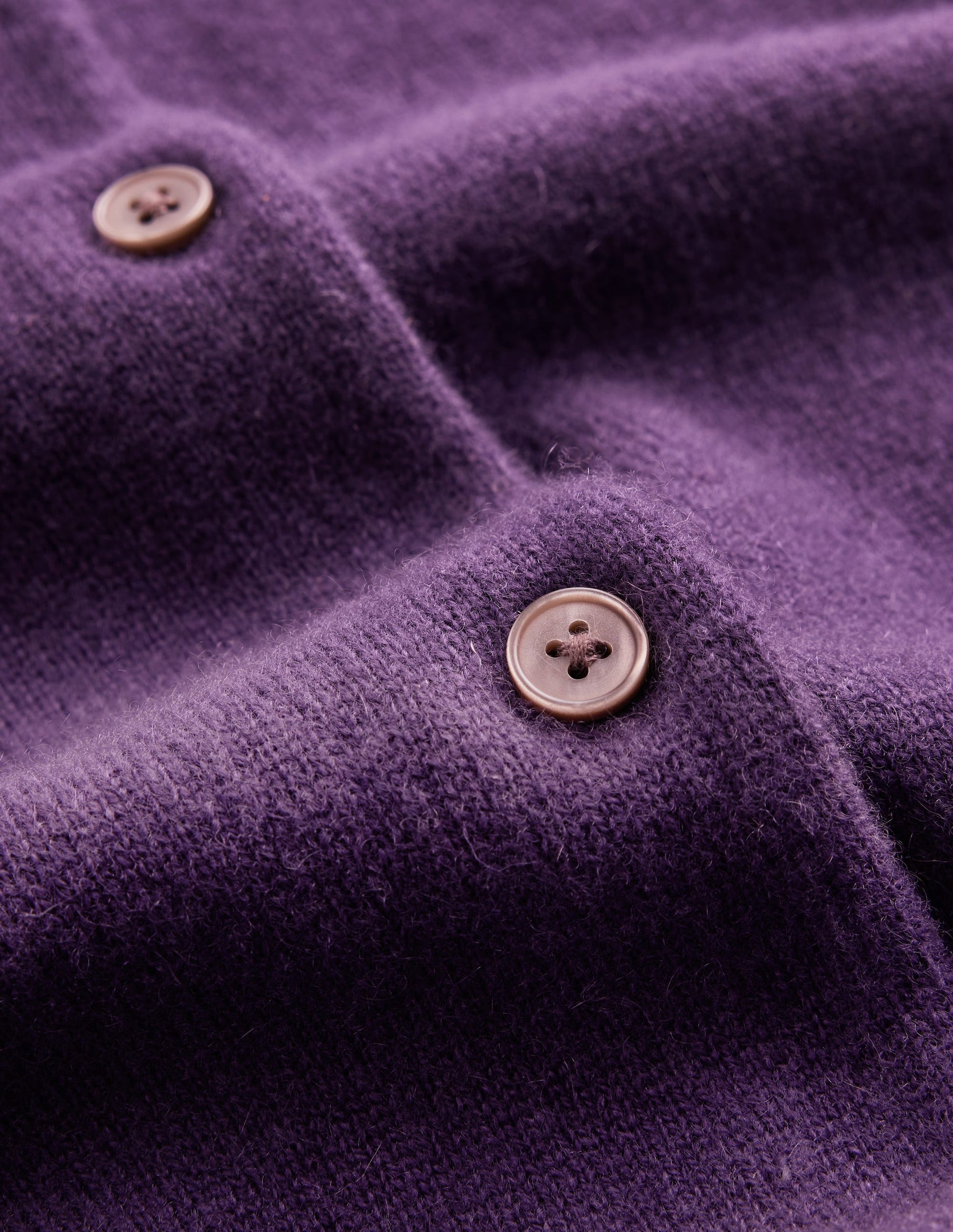 Elsie Kaschmir-Strickjacke mit Rundhalsausschnitt-Dunkle Traube-6