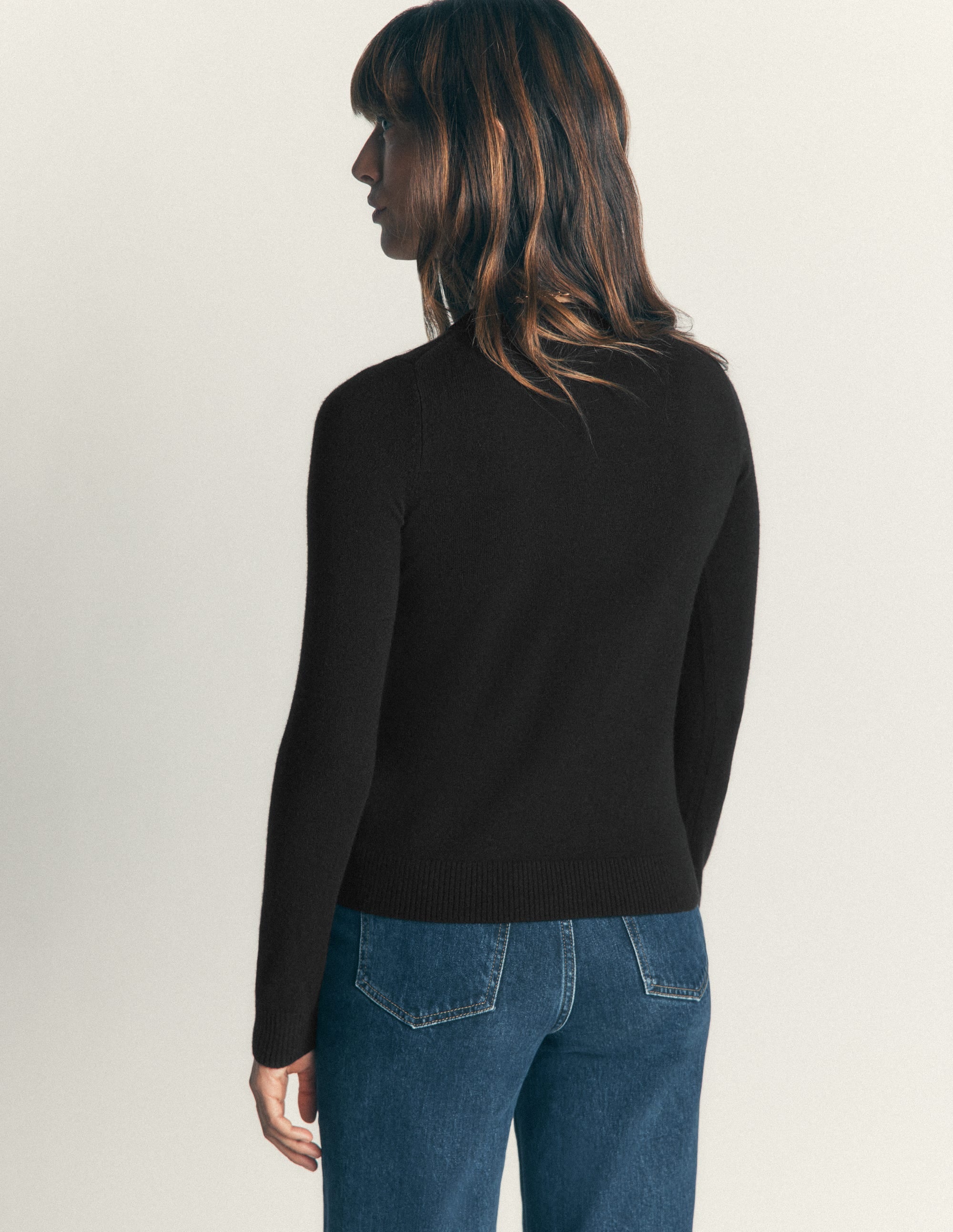 Elsie Kaschmirpullover mit Rundhalsausschnitt-Schwarz - Image 3