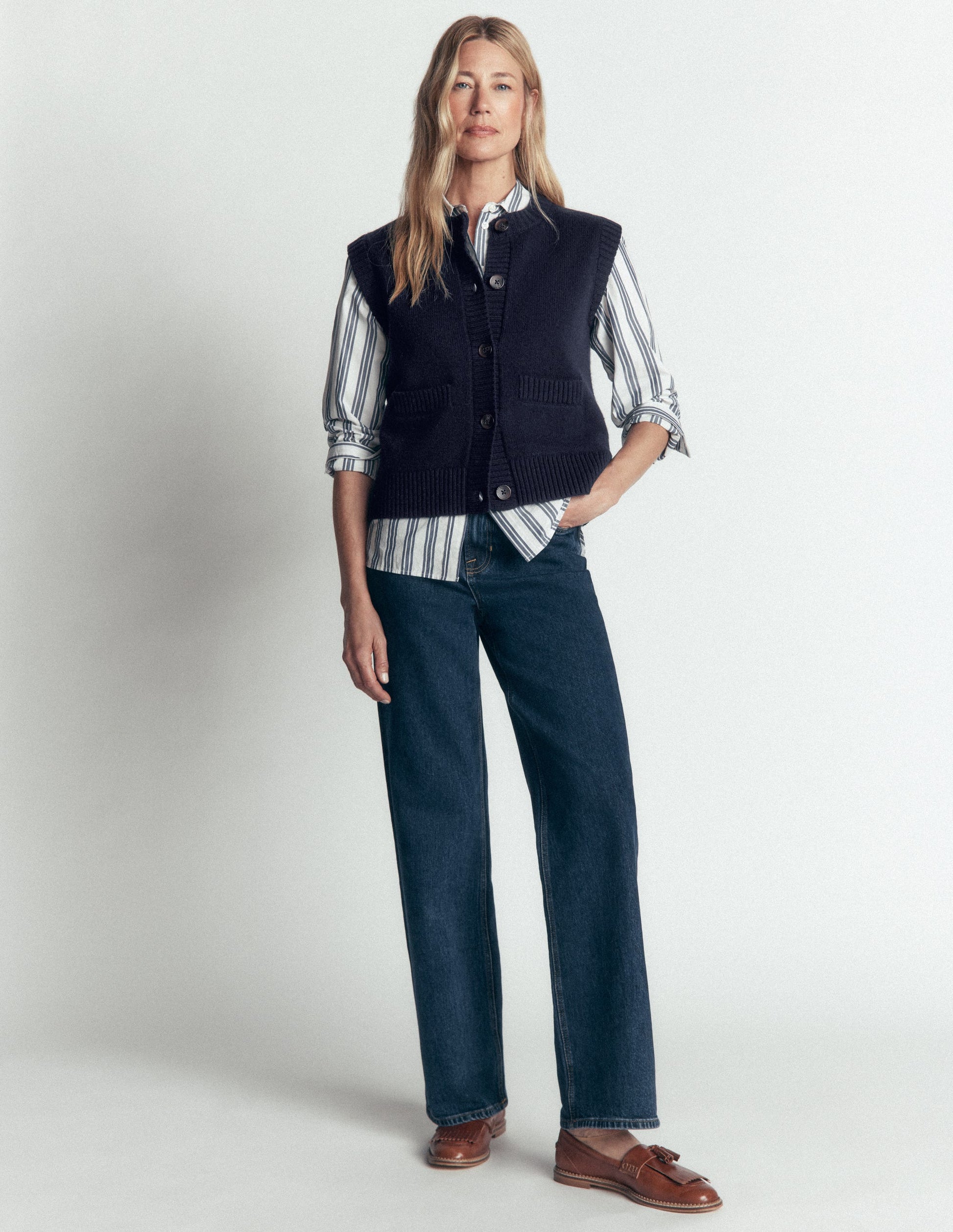 Marta Weste aus Merinowolle-Marineblau-6