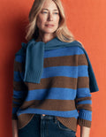 Marta Pullover aus Merinowolle mit Rundhalsausschnitt-Bitterschokolade, Blauer Streifen