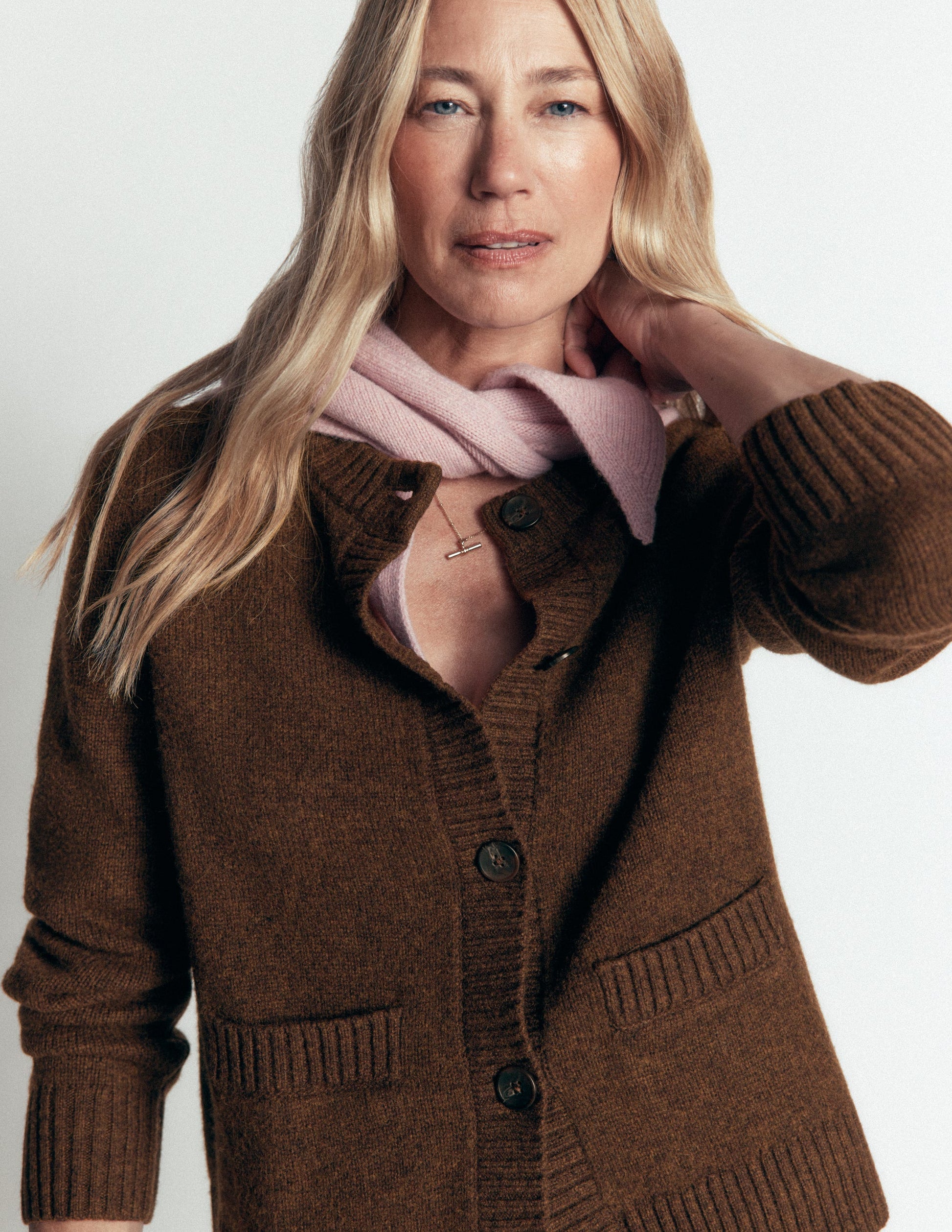 Marta Strickjacke aus Merinowolle-Raue Umbra-2