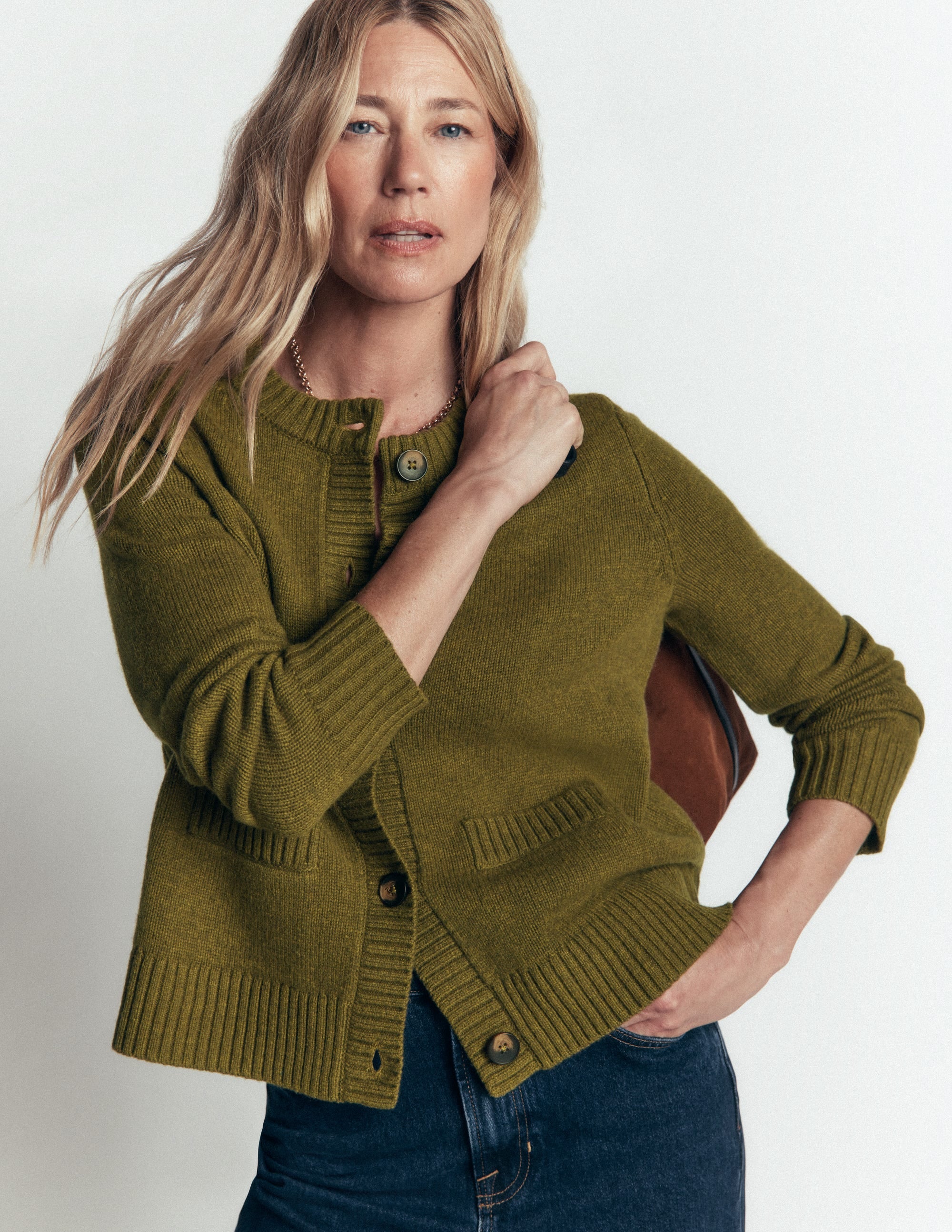 Marta Strickjacke aus Merinowolle-Ockergrün - Image 1