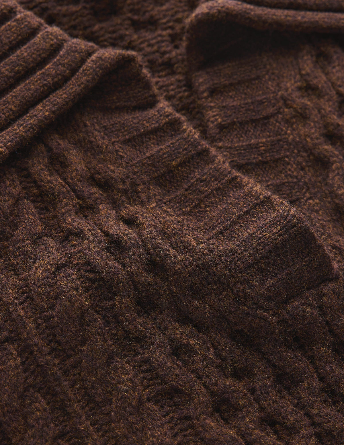 Pullover mit Zopfmuster und Kragen-Raue Umbra-9
