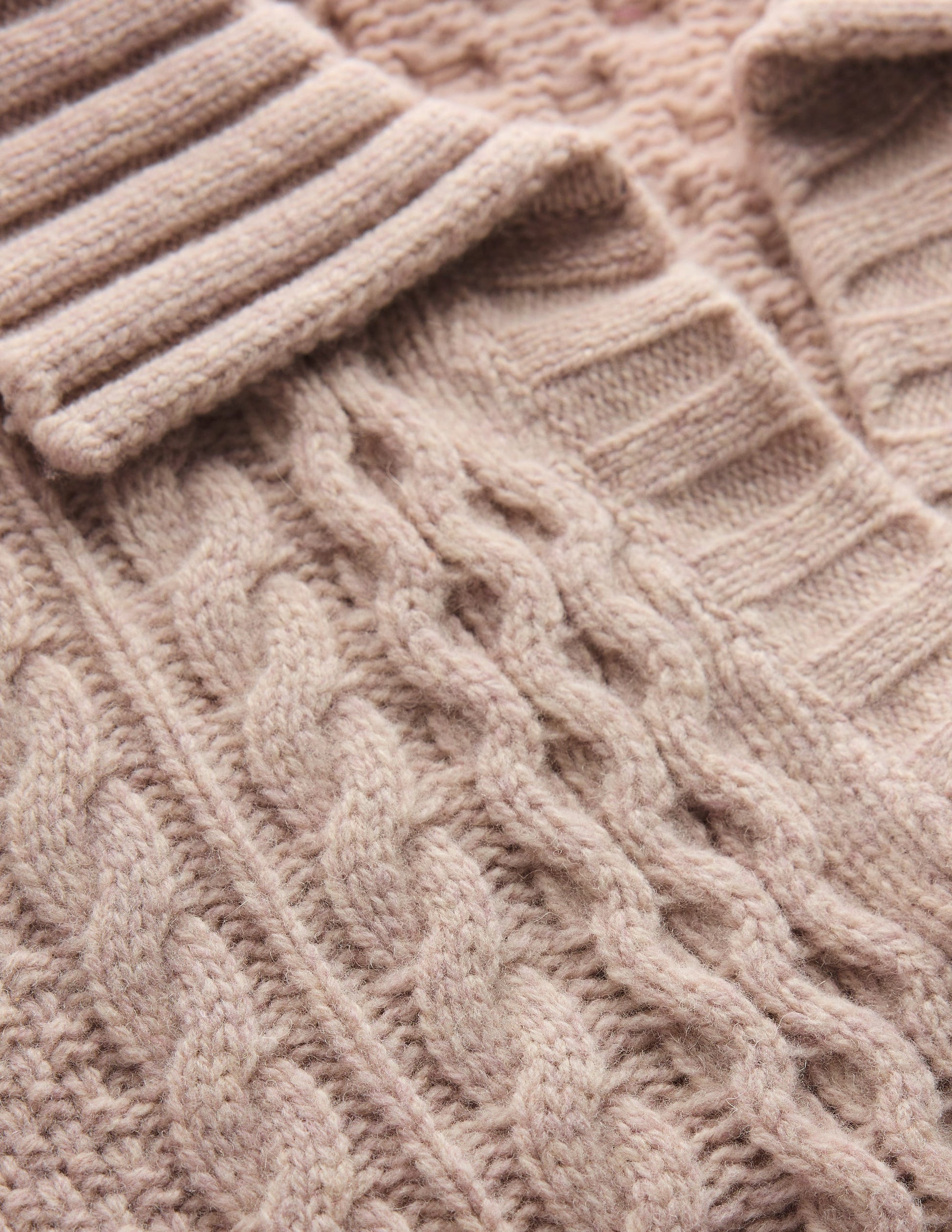 Pullover mit Zopfmuster und Kragen-Beige-8