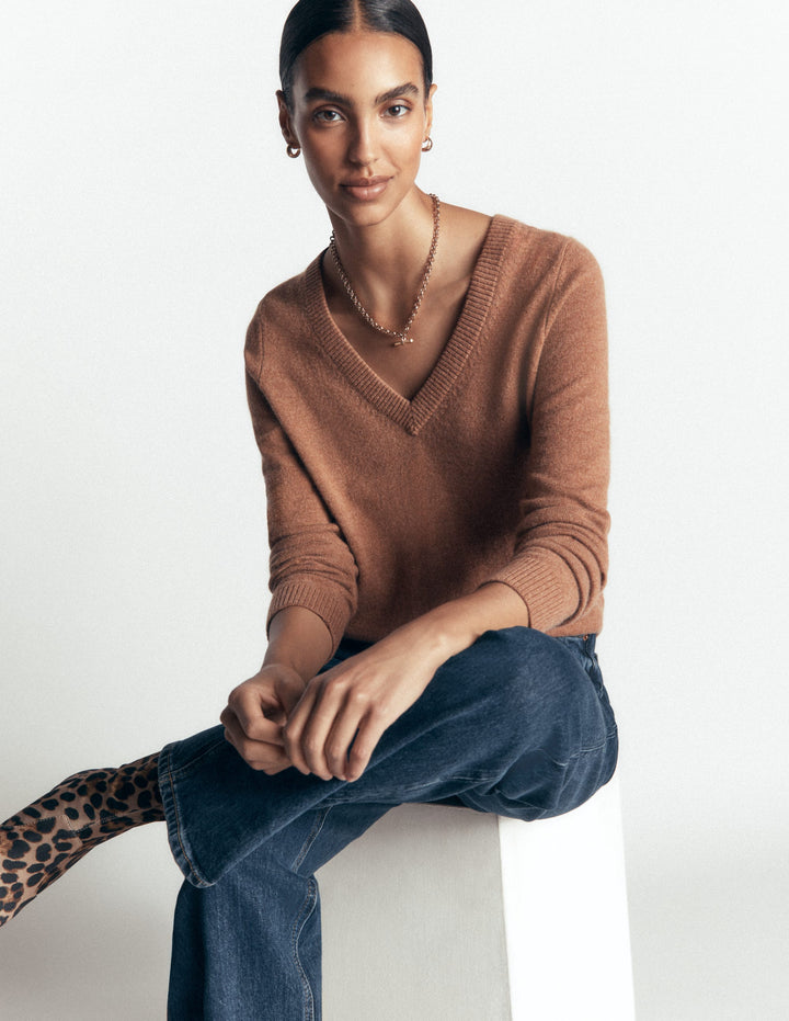 Elsie Kaschmirpullover mit V-Ausschnitt-Warmer Ingwer