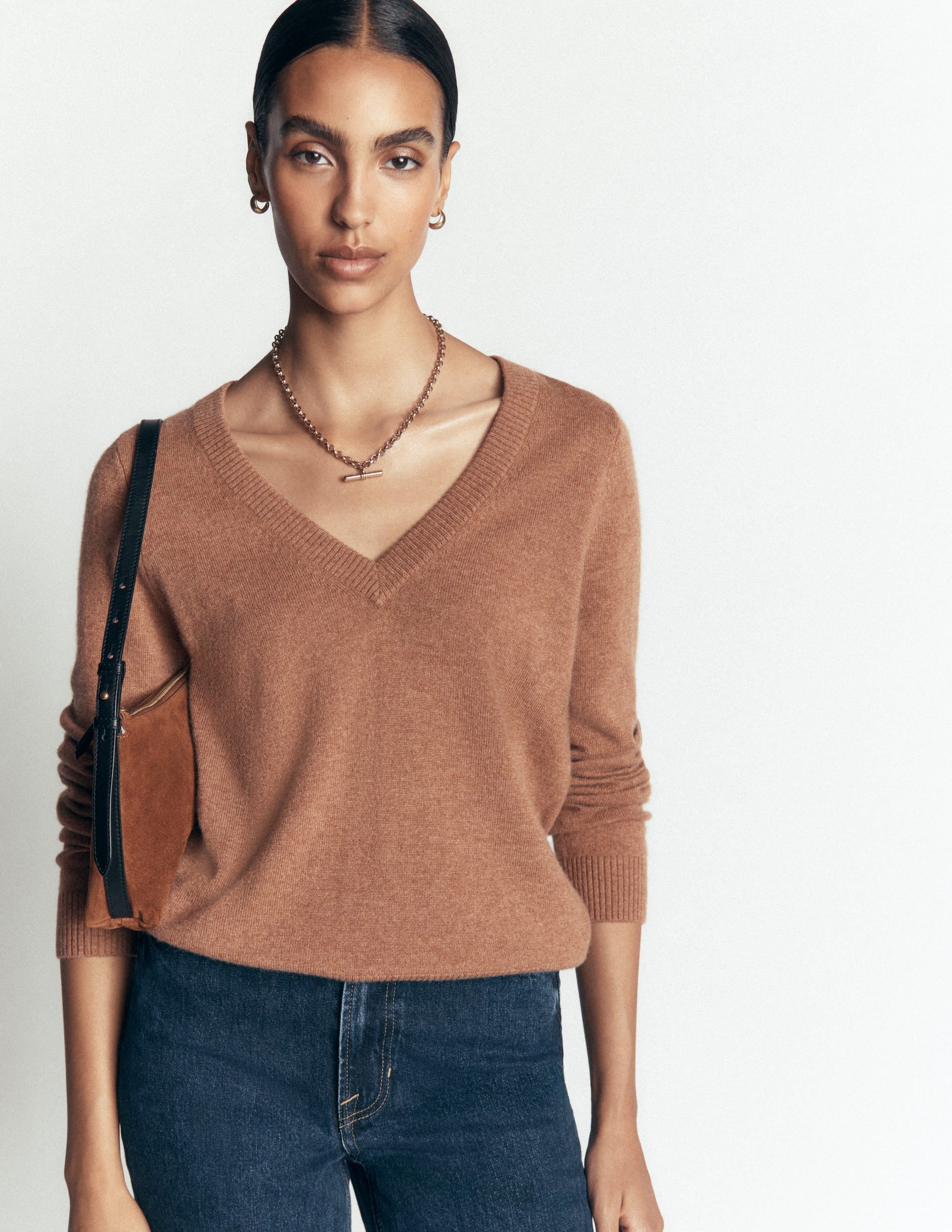 Elsie Cashmere V Neck Jumper-Warm Ginger - Image 5