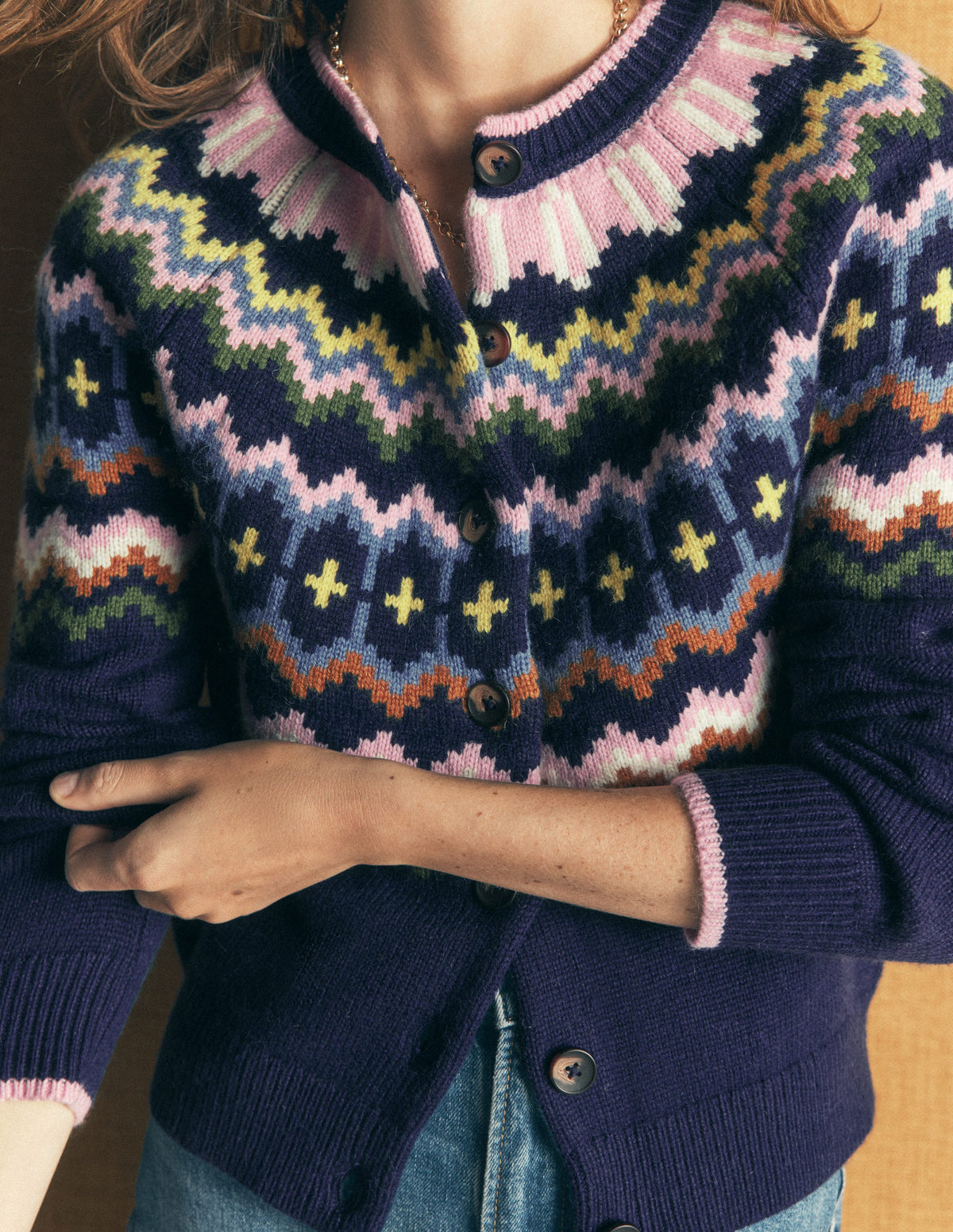 Mae Fair-Isle-Strickjacke-Navy mit Fair Isle-4