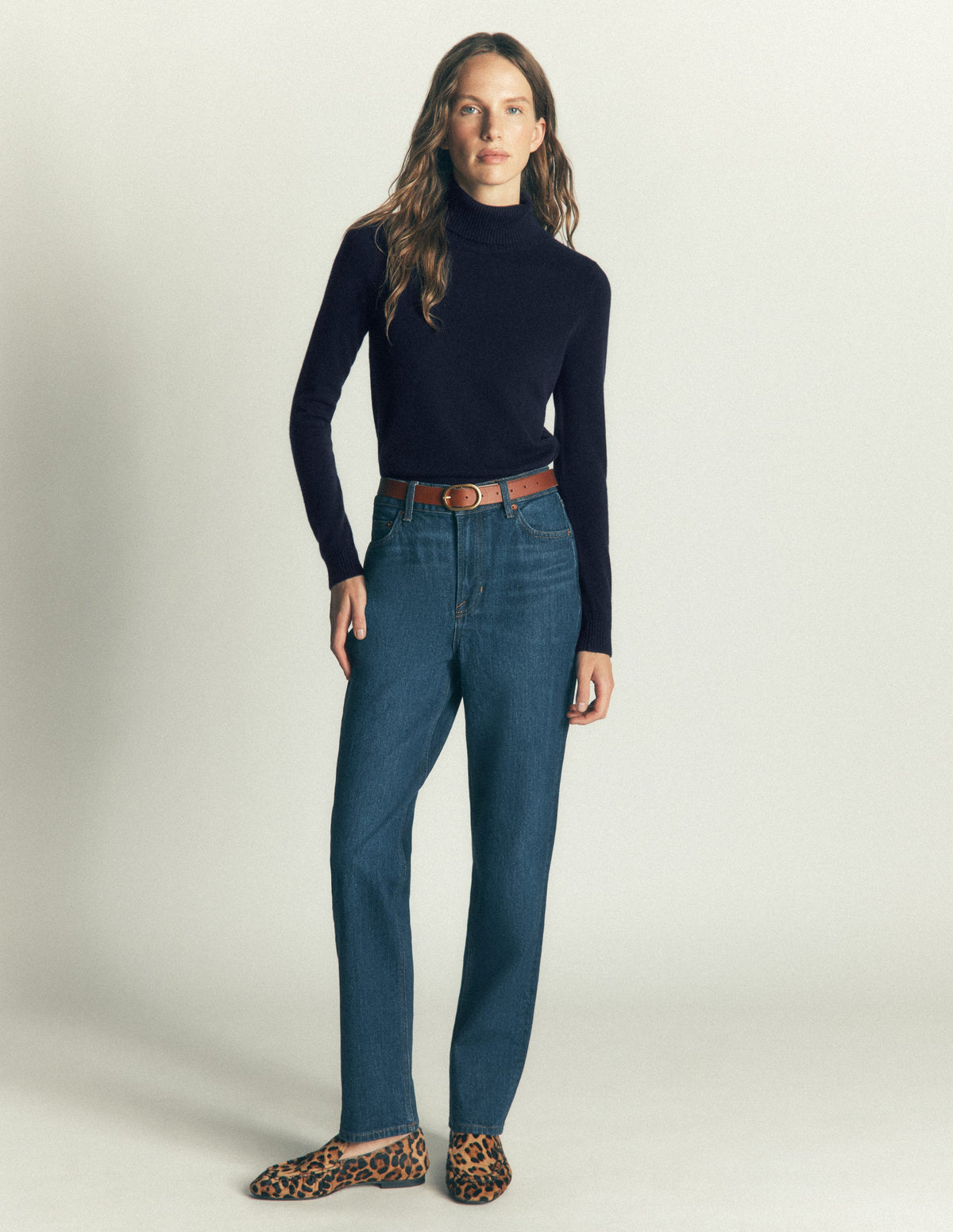 Elsie Rollkragenpullover aus Kaschmir-Marineblau-5