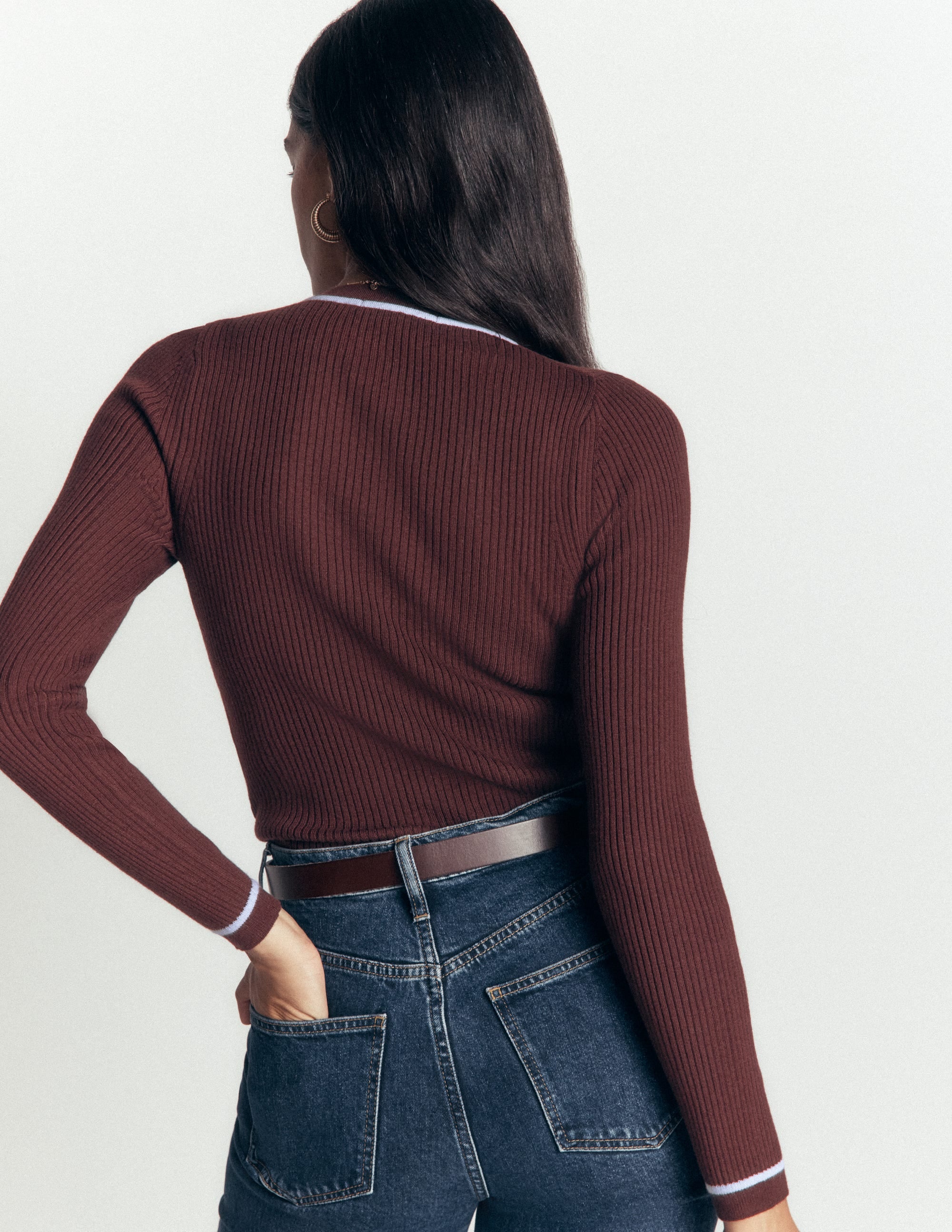 Paula Gerippte Strickjacke mit Rundhalsausschnitt-Bitterschokolade - Image 3