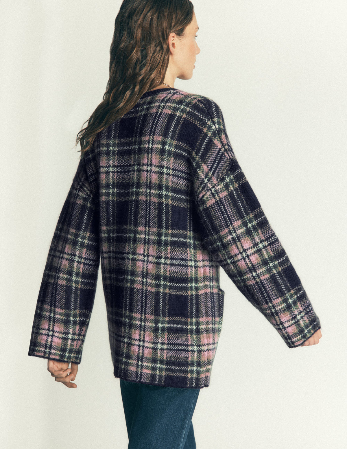 Flauschige Jacquard-Strickjacke-Marineblau, Grün und Rosa Kariert-4