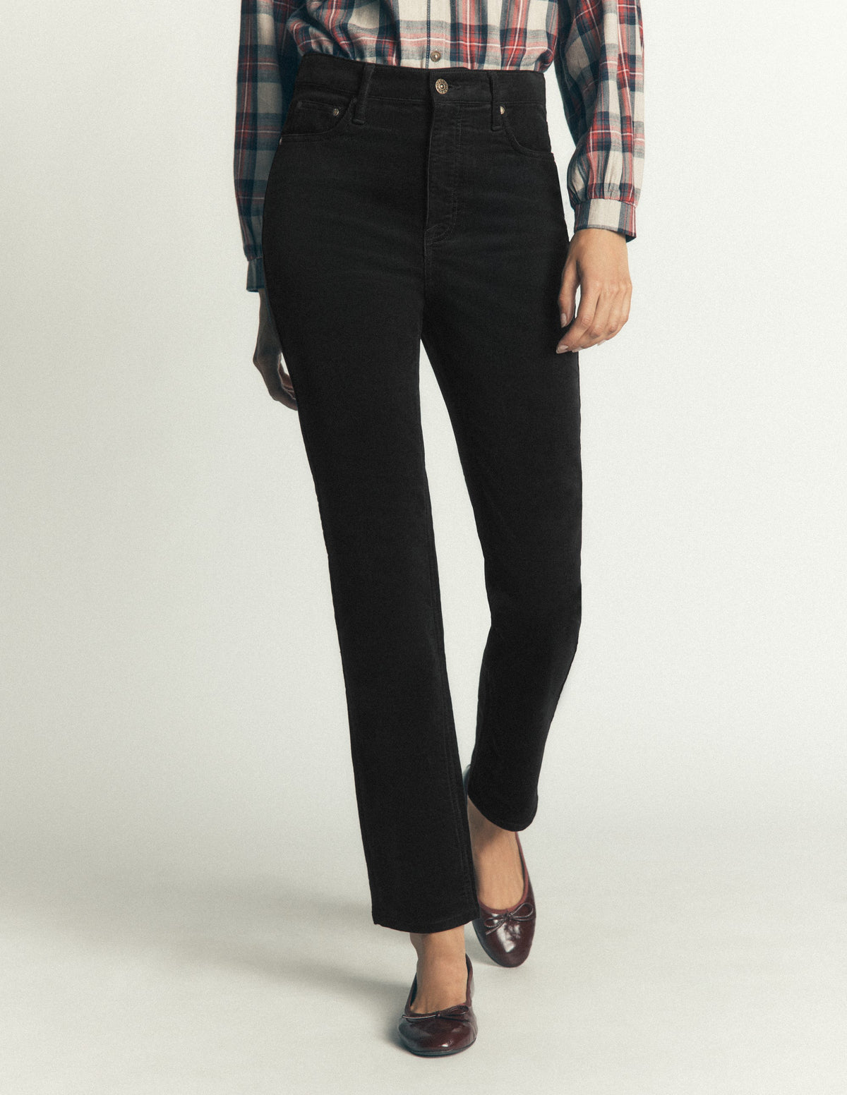 Schmal geschnittene Cord-Jeans mit hohem Bund-Schwarz - Image 4