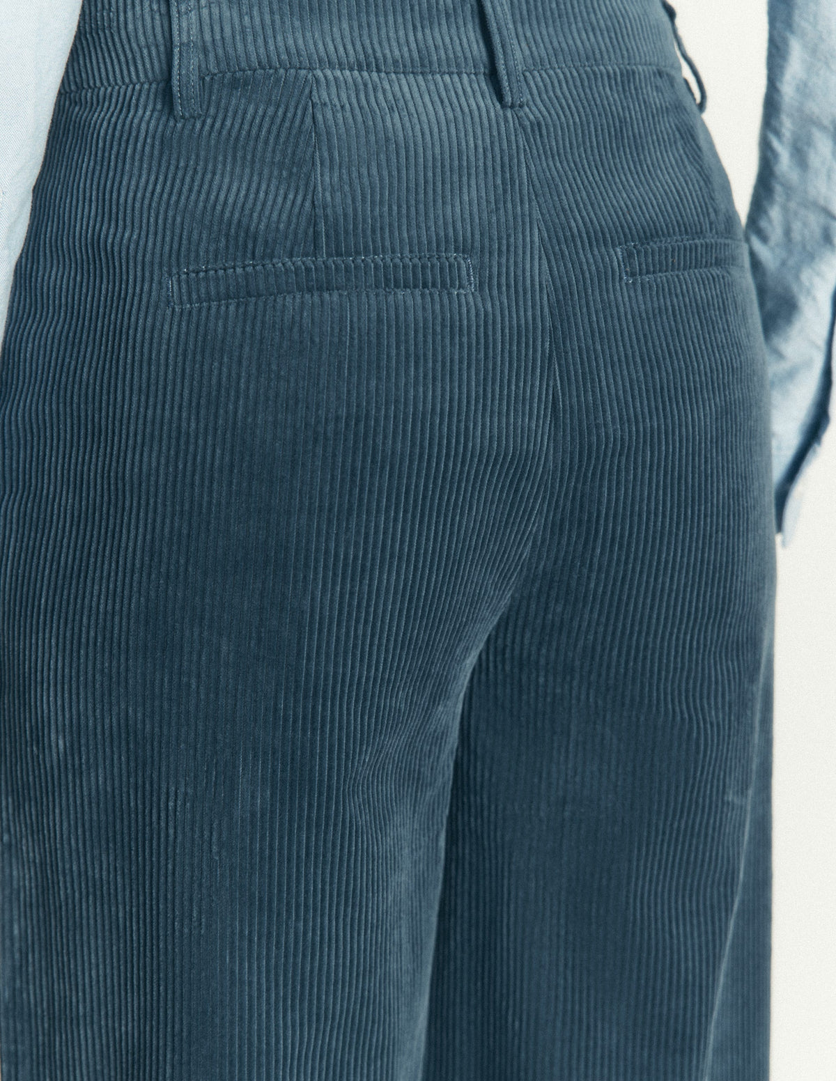 Belgravia Hose aus Jumbo-Cord-Graublau-2