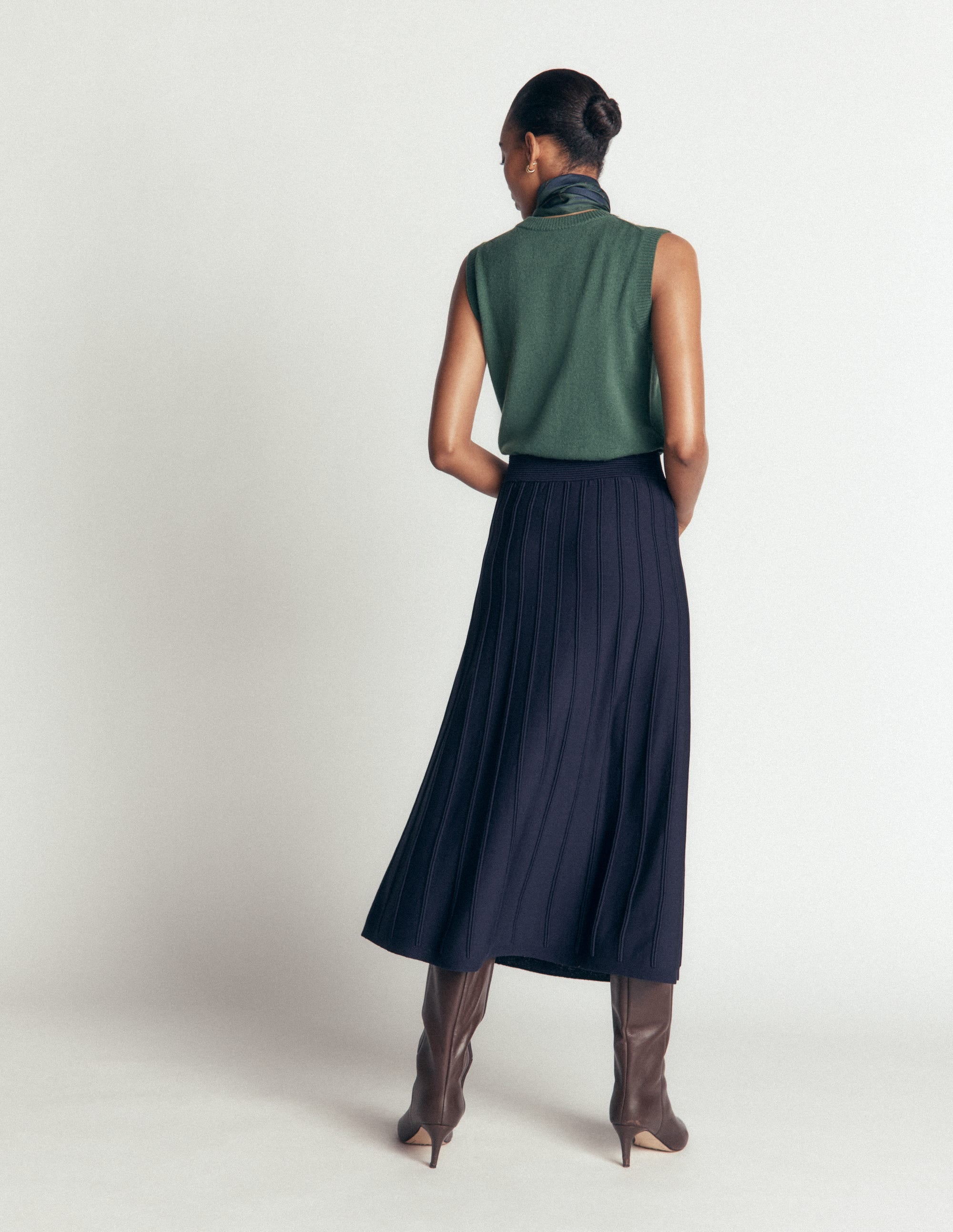 Ottoman Knitted Midi Skirt-Navy - Image 3