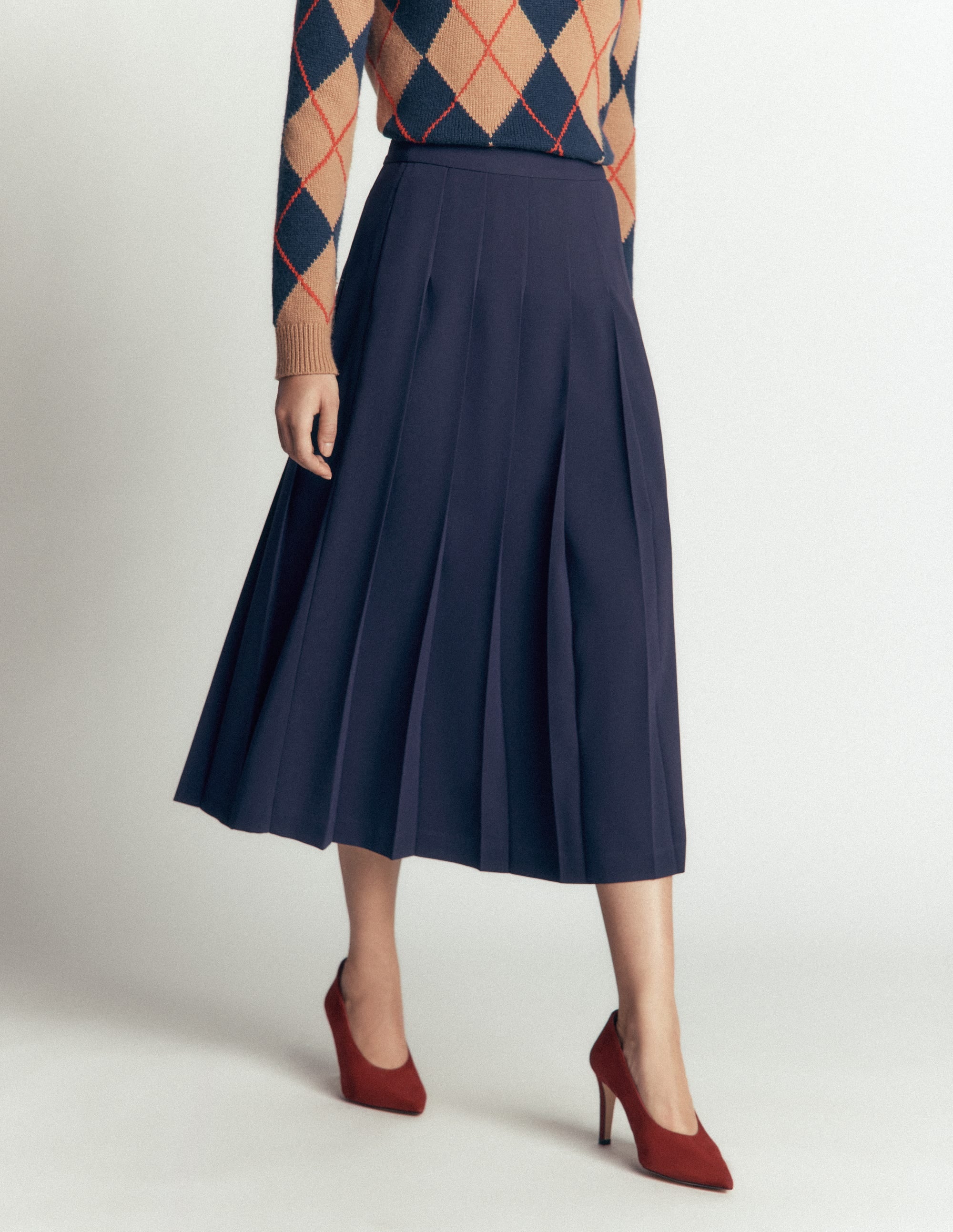 Pleat Side Split Midi Skirt-Navy - Image 5