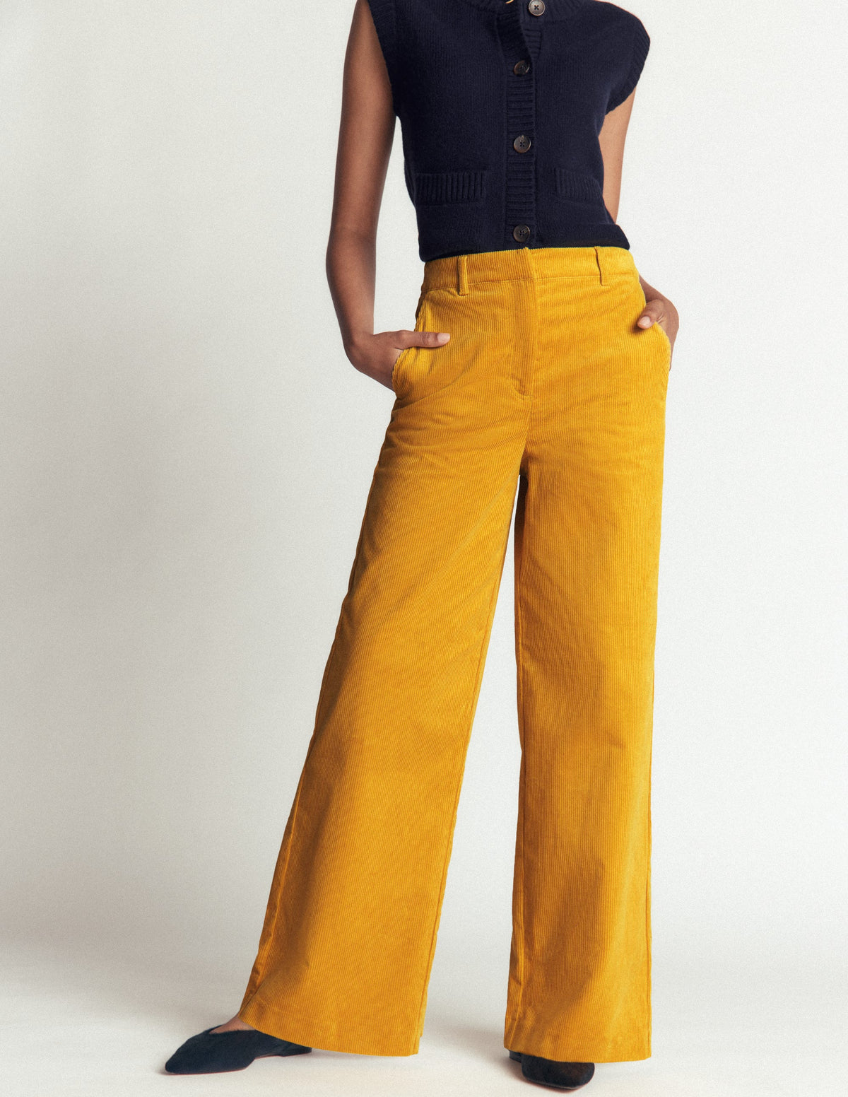 Belgravia Cordhose-Goldenes Roggenfeld-4