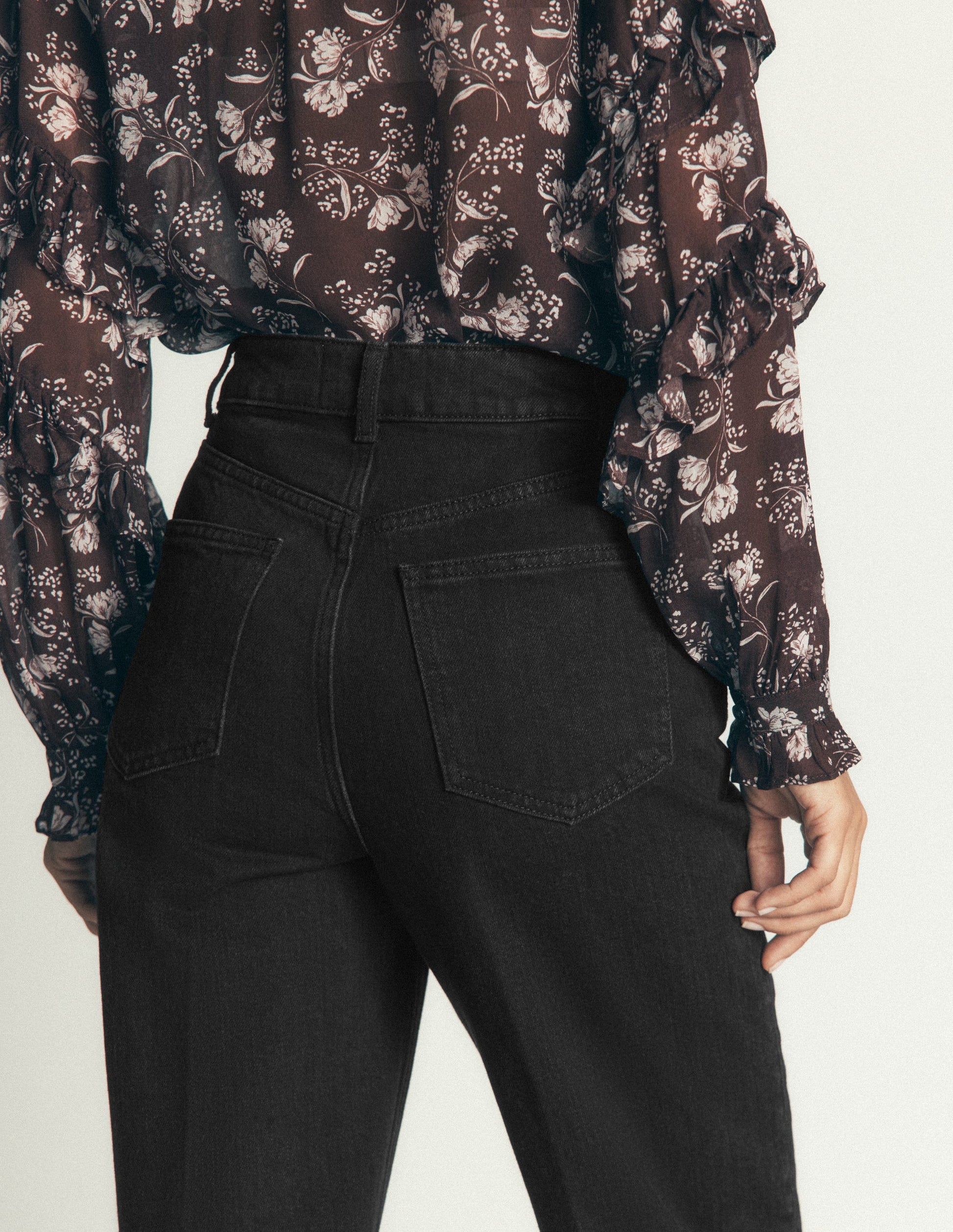 Jeans mit schmal zulaufendem Bein-Verwaschenes Schwarz-2
