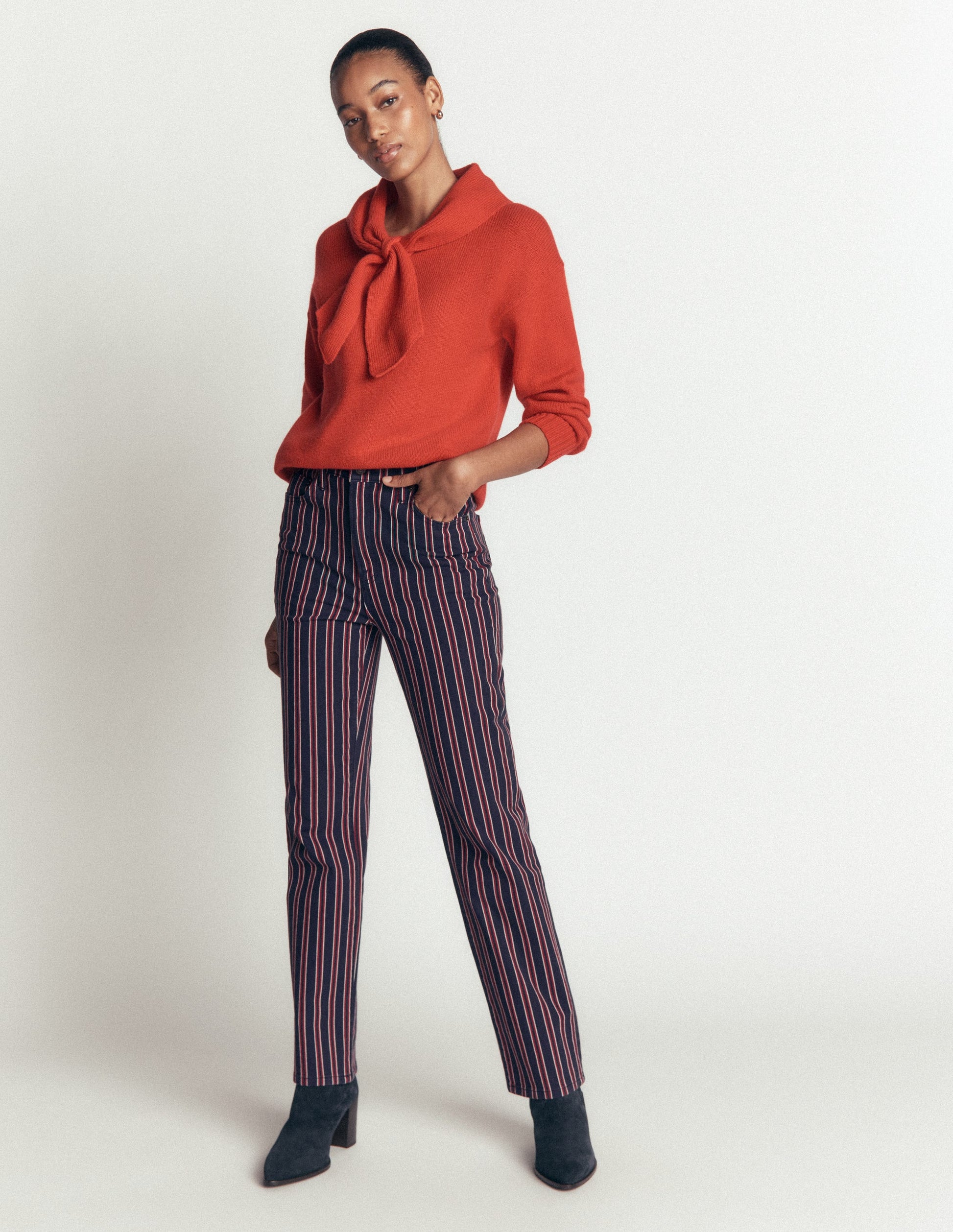 Jeans mit hohem Bund und geradem Bein-Marineblau Rot Streifen-4