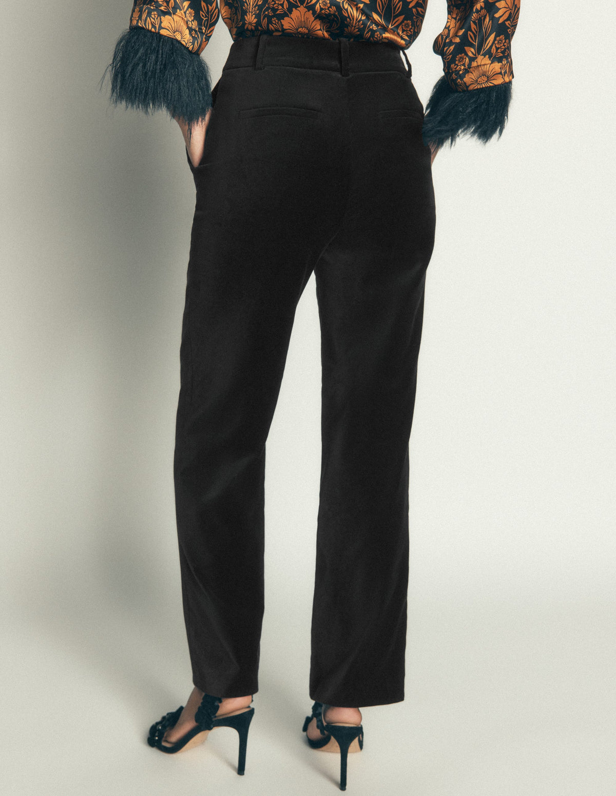 Canonbury Samthose-Schwarz-4