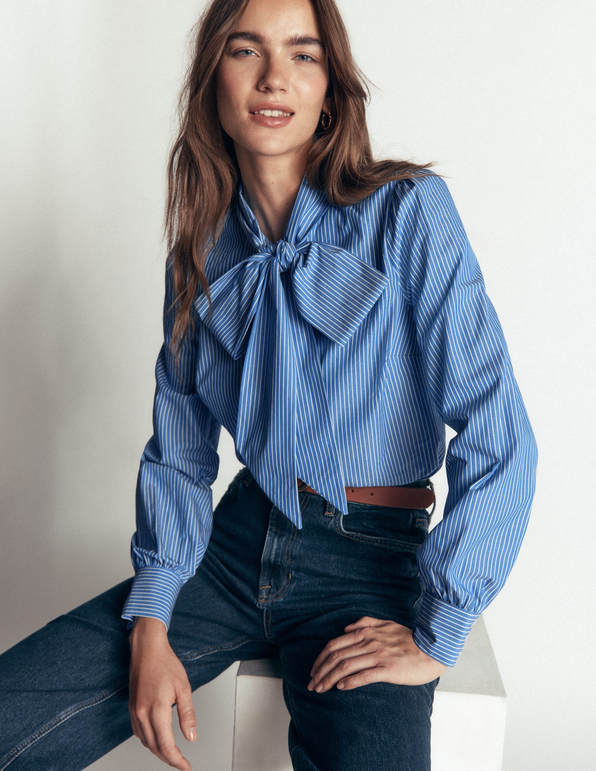 Clara Hemd zum Binden-Blau und Naturweiß Gestreift - Image 1