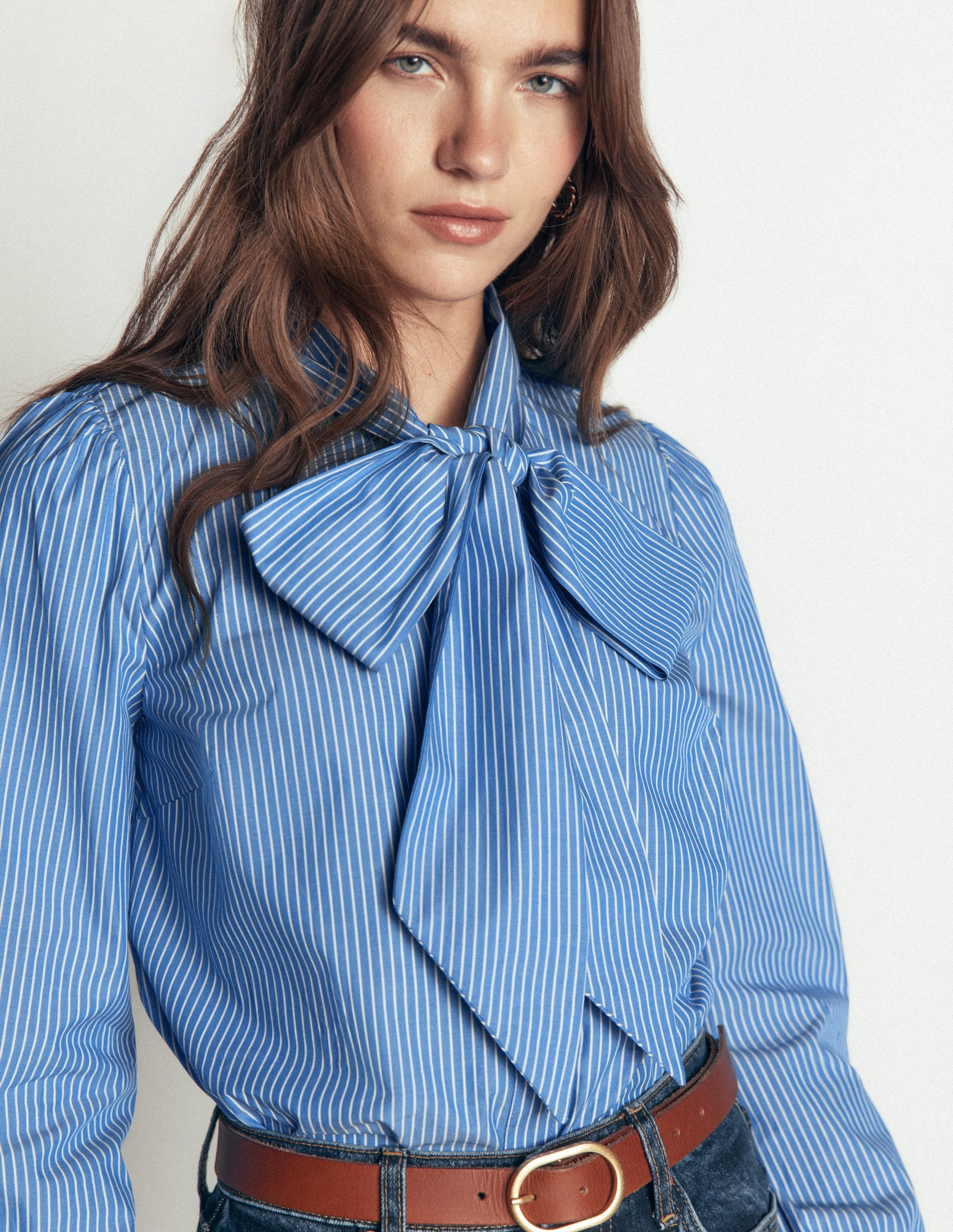 Clara Hemd zum Binden-Blau und Naturweiß Gestreift-2