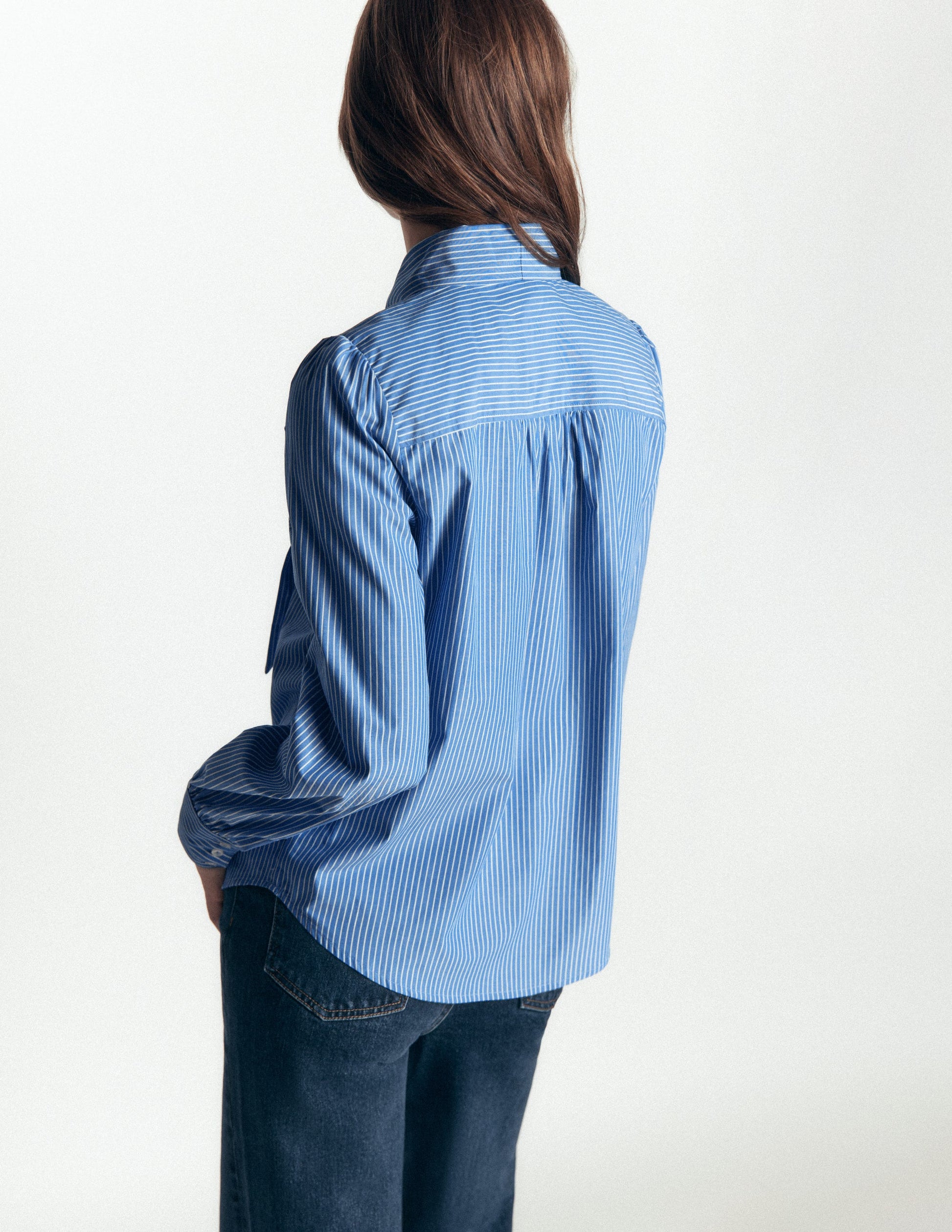 Clara Hemd zum Binden-Blau und Naturweiß Gestreift-3