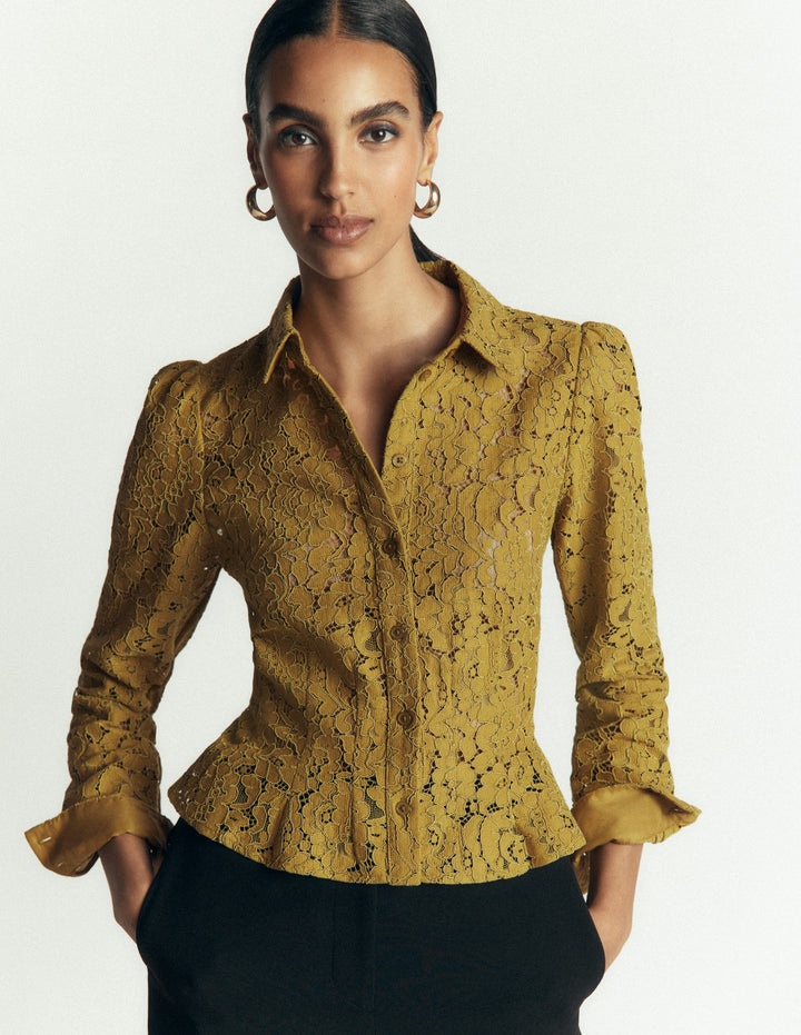 Chemise Julia en dentelle à pinces-Olive