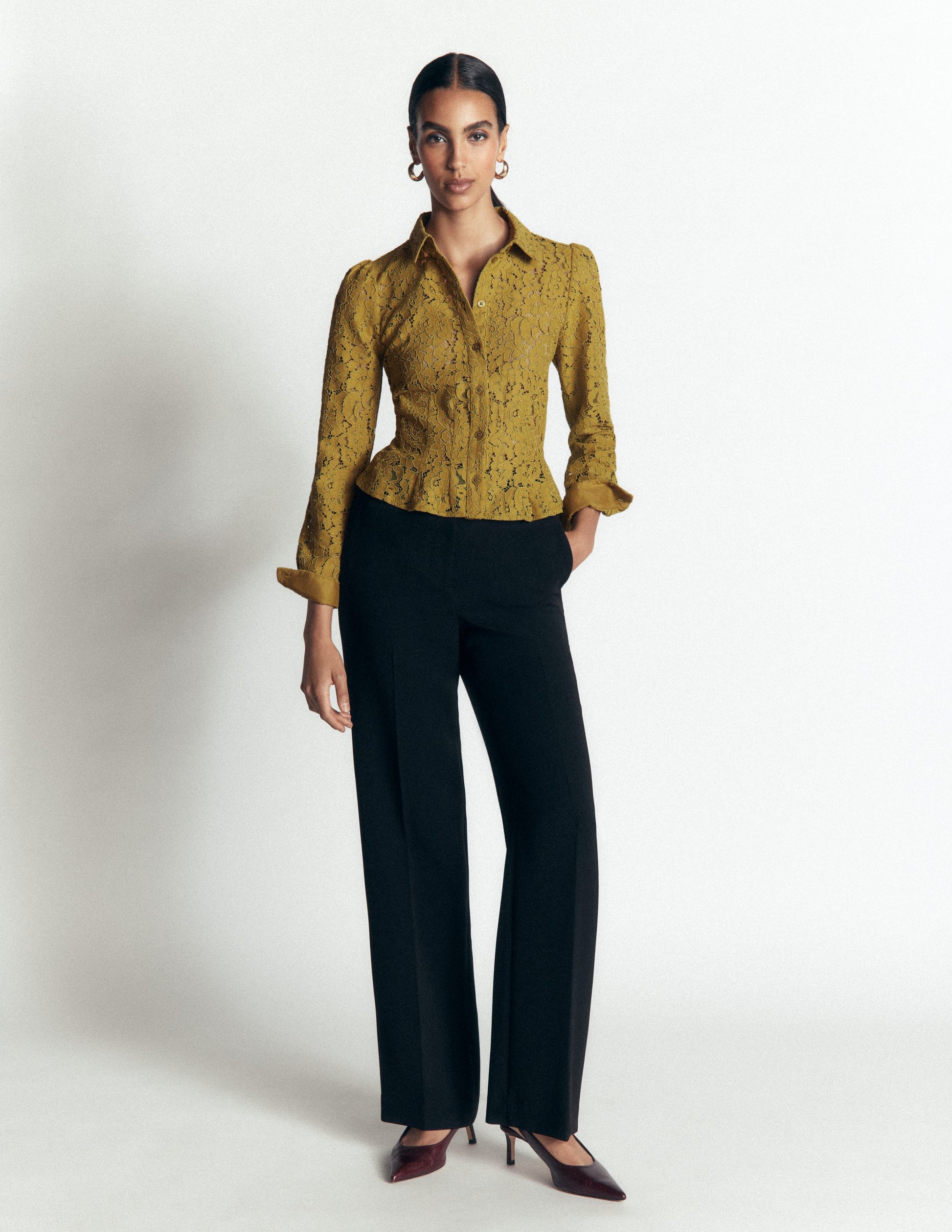 Julia Spitzenhemd mit Abnähern-Olive-4