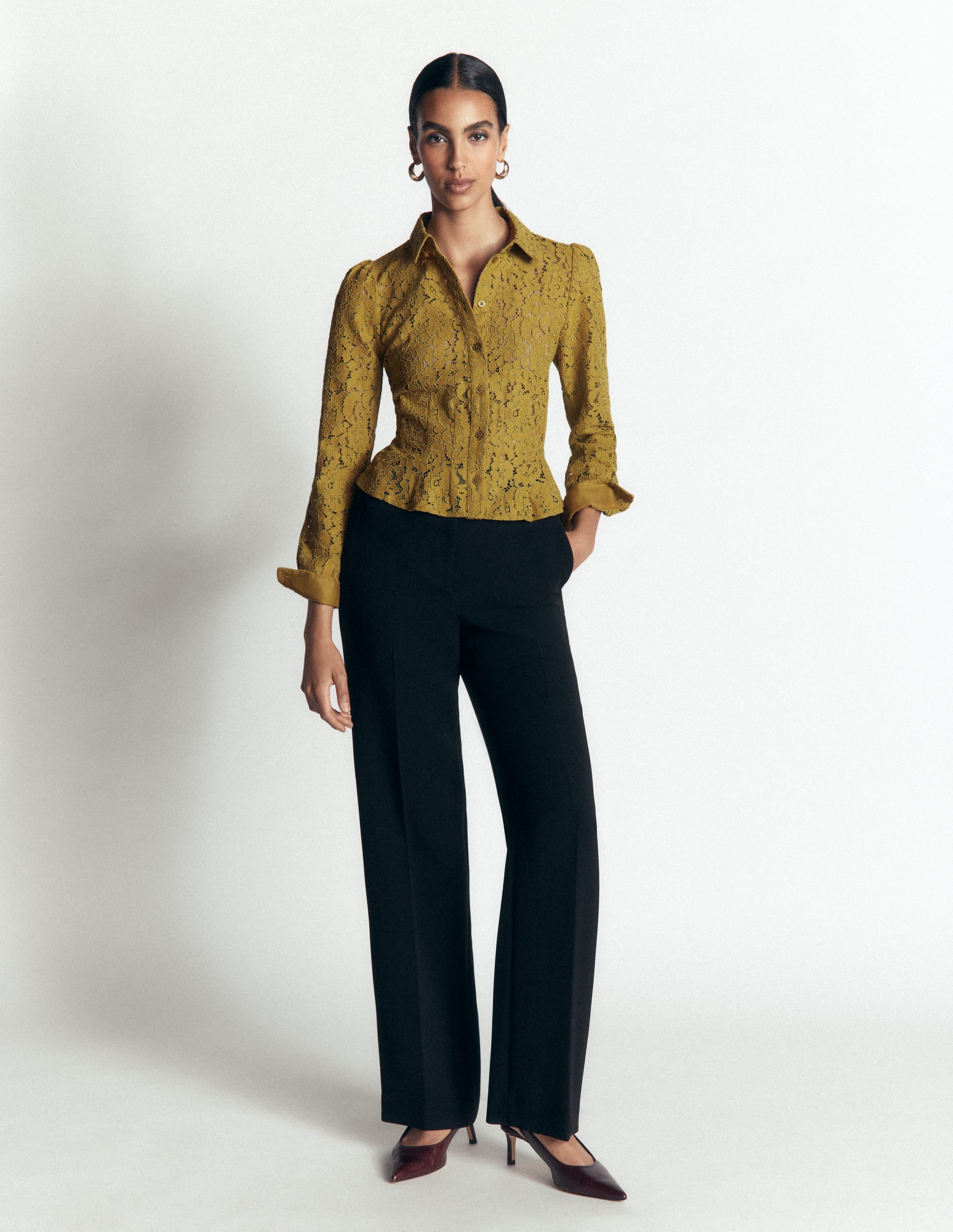 Julia Spitzenhemd mit Abnähern-Olive - Image 4