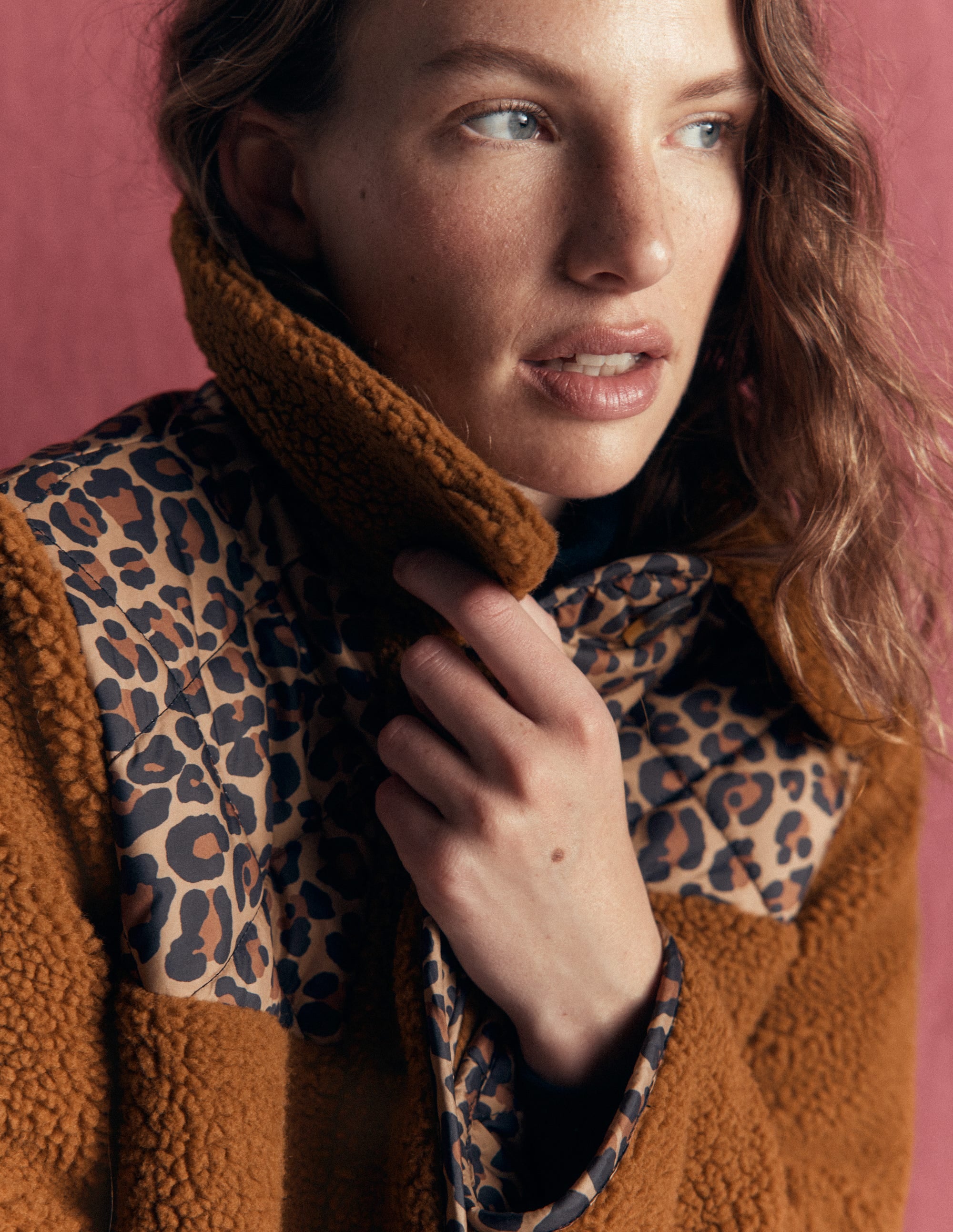 Wendbarer Mantel aus Teddyfell-Mix-Mohair, Leopardenmuster - Image 2