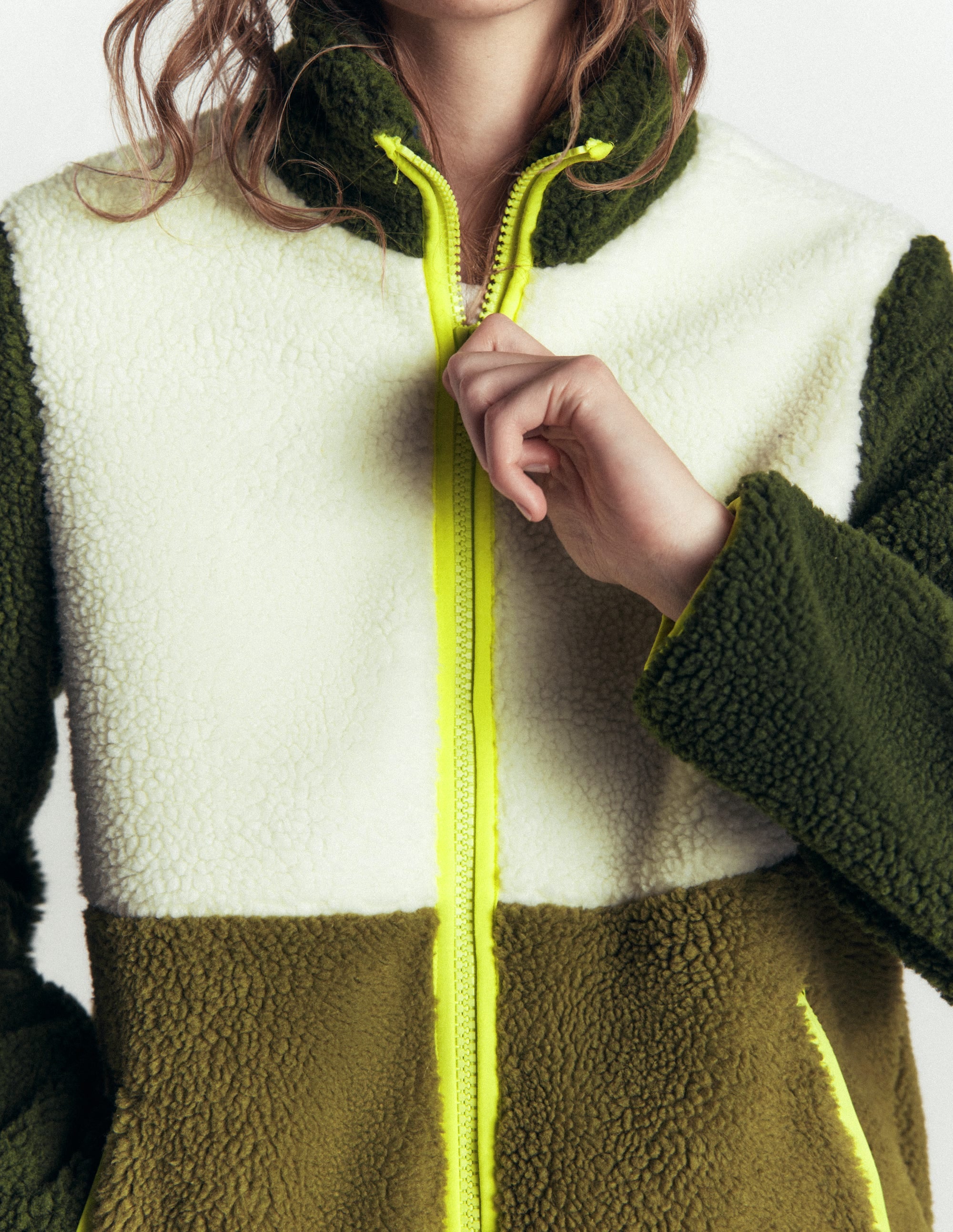 Alnwick Borg Jacket-Green, Ivory Colour Block - Image 2