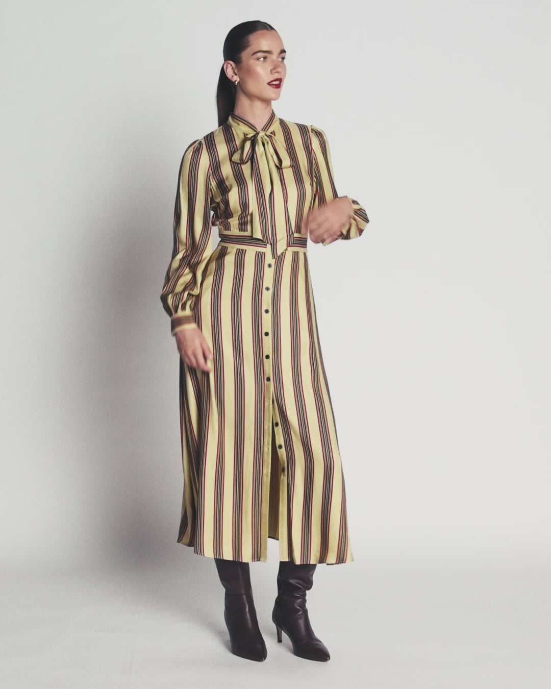 Hemdblusenkleid mit Schleifendetail