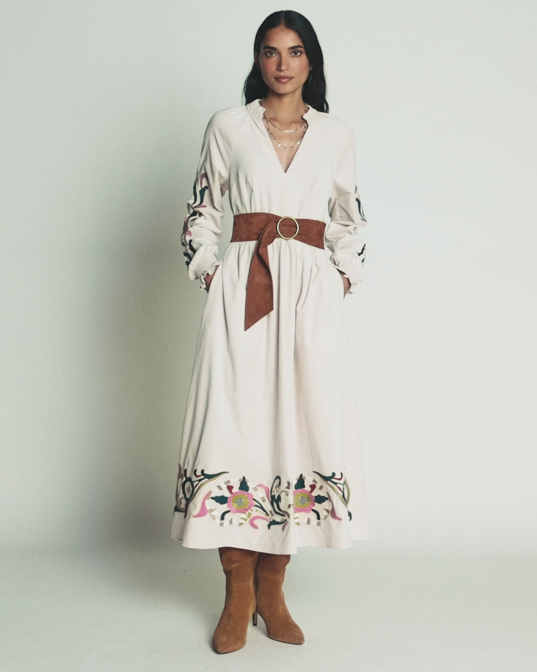 Gesmoktes Midikleid aus Cord
