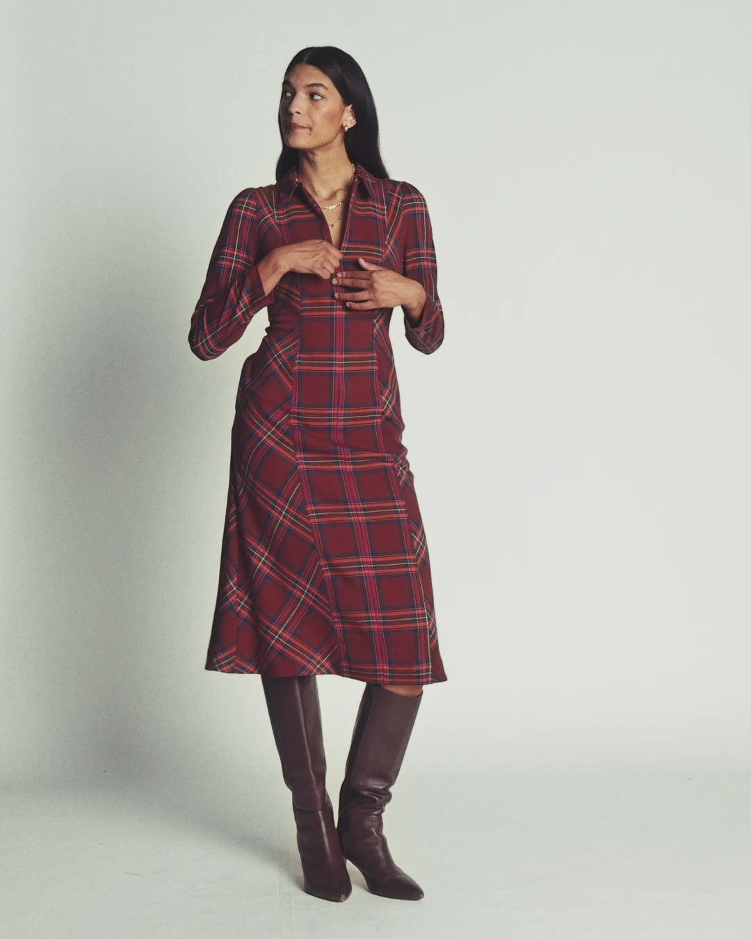 Una Kariertes Midikleid mit Kragen