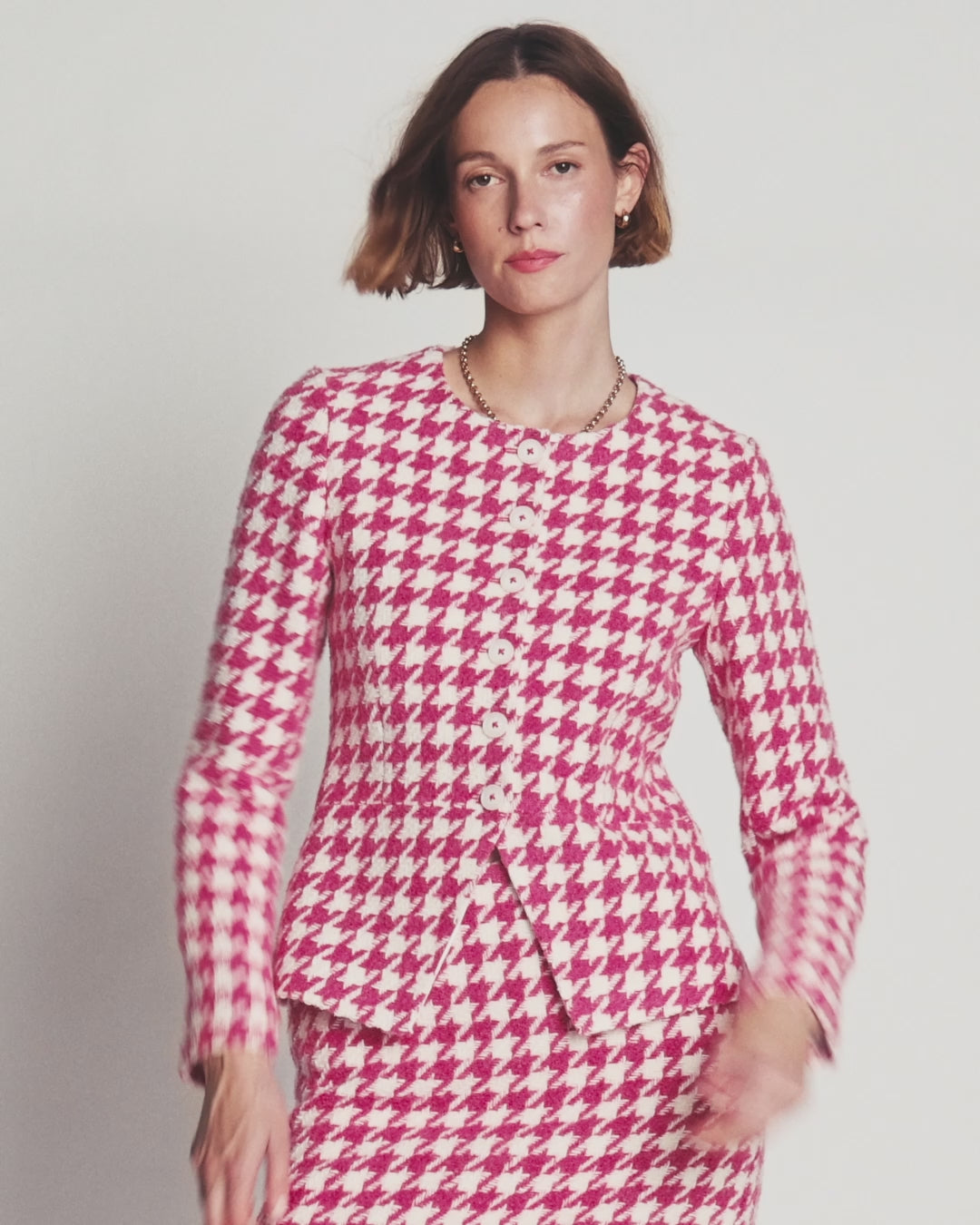 Kragenloser Blazer aus Wollmischgewebe
