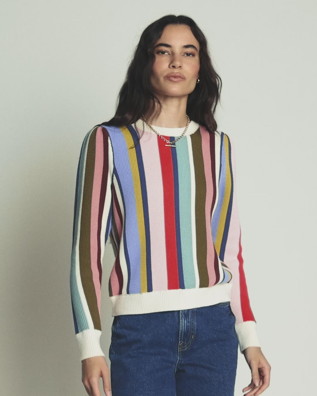 Pullover mit Ziernähten