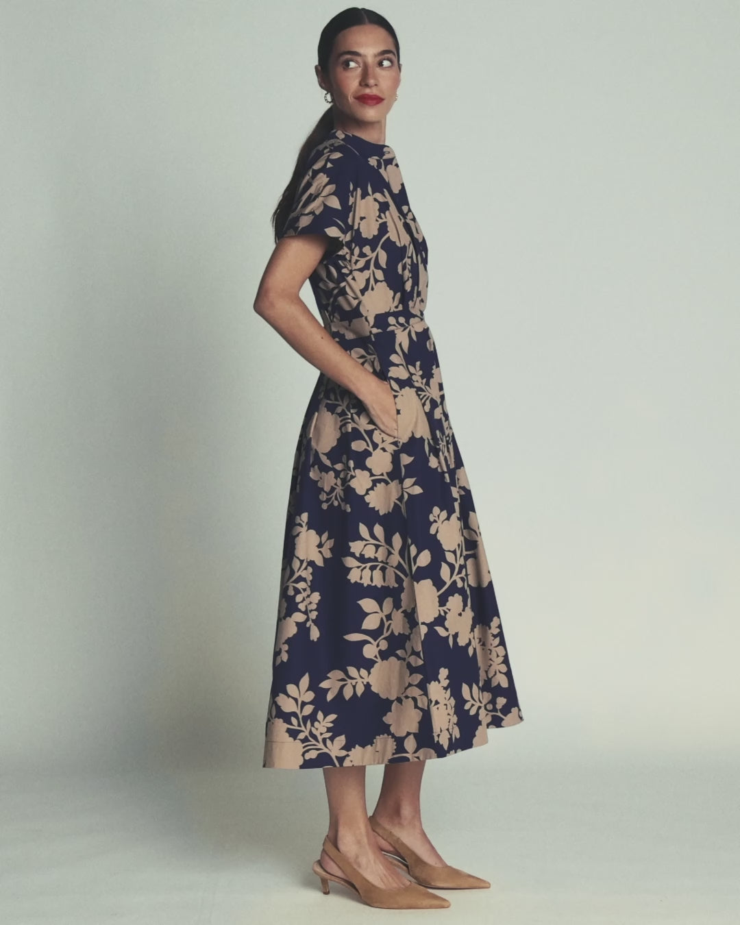 Midikleid aus einem Schnittteil